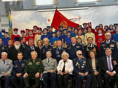 y-vitahvof8.jpg